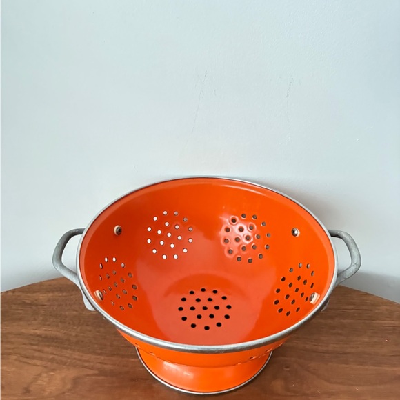 Bright Orange Kitchen Colander - Picture 9 of 14